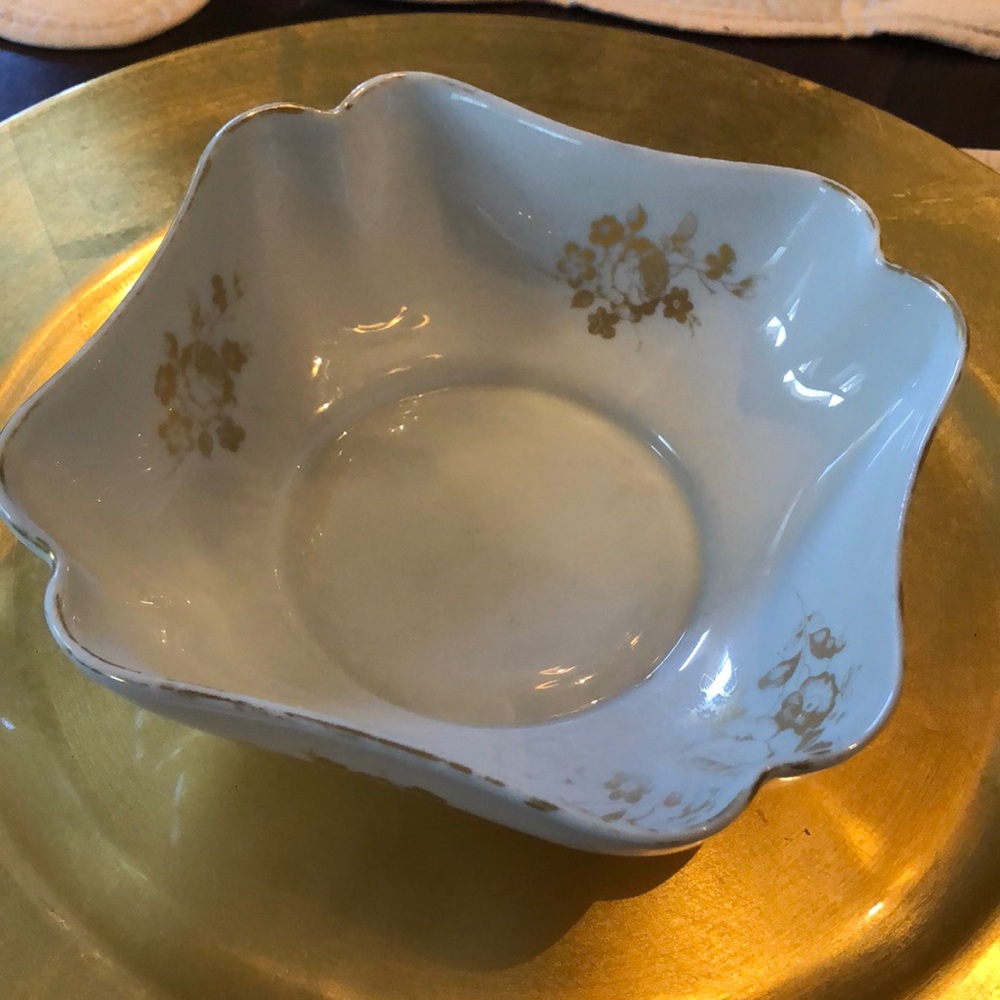 Limoges France Vintage Porcelain Candy/Trinket Gold trimmed & Floral design